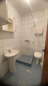 Ένα μπάνιο στο Apartmani Nais Zlatibor +25 φωτογραφίες