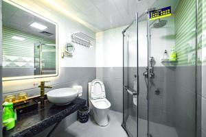 ห้องน้ำของ Zhangjiajie Han Exotic Inn