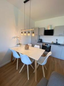 Eldhús eða eldhúskrókur á Luxe appartement in Zuid Karinthië