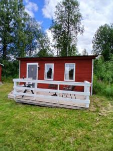 Zahrada ubytování Höljes Camping & Ställplatser