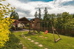 Zahrada ubytování Ostoja Zaskalskie Apartament RUBIN 52 m2