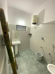 Koupelna v ubytování Aastha homestay