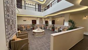 Khu vực ghế ngồi tại Rumman Hotel