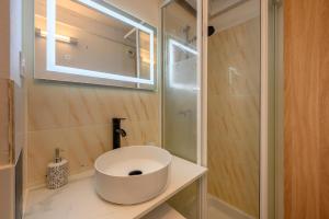 Koupelna v ubytování L'Appel du Large - Duplex vue mer Penvins Sarzeau