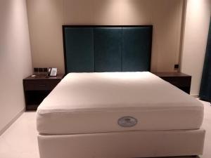 Letto o letti in una camera di Nebula Hotel