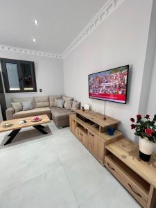 TV a/nebo společenská místnost v ubytování KONTIS' Furnished apartment