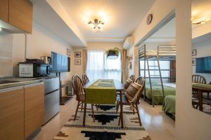 Virtuve vai virtuves zona naktsmītnē Hotel Hs Park Chitose