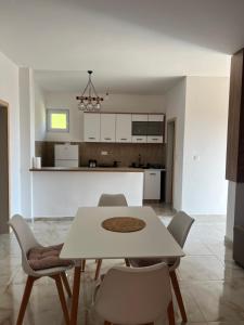 PrijevorにあるApartman Vasoのギャラリーの写真 +8枚の写真