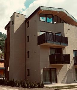 Budova, v ktorej sa apartmán nachádza