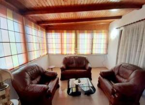 Photo de la galerie de l'établissement 5 minutes away from beach, à Durrës