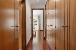 Zdjęcie z galerii obiektu Magnífico apartamento en complejo exclusivo con piscina cubierta - Gym - Sauna w Marbelli