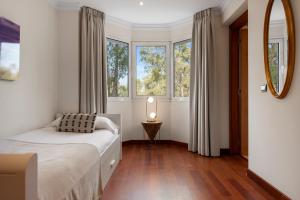 Zdjęcie z galerii obiektu Magnífico apartamento en complejo exclusivo con piscina cubierta - Gym - Sauna w Marbelli