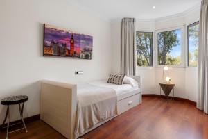 Zdjęcie z galerii obiektu Magnífico apartamento en complejo exclusivo con piscina cubierta - Gym - Sauna w Marbelli