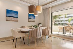 Zdjęcie z galerii obiektu Magnífico apartamento en complejo exclusivo con piscina cubierta - Gym - Sauna w Marbelli