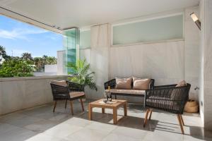 Zdjęcie z galerii obiektu Magnífico apartamento en complejo exclusivo con piscina cubierta - Gym - Sauna w Marbelli