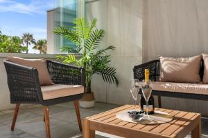 Zdjęcie z galerii obiektu Magnífico apartamento en complejo exclusivo con piscina cubierta - Gym - Sauna w Marbelli