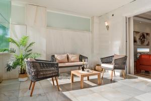 Zdjęcie z galerii obiektu Magnífico apartamento en complejo exclusivo con piscina cubierta - Gym - Sauna w Marbelli