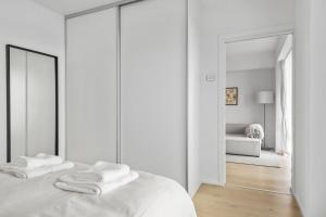 Ліжко або ліжка в номері Endless ocean views with private balcony