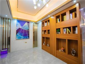 Photo de la galerie de l'établissement City Comfort Inn Hotel Maoming Huazhou Wanda Plaza, à Maoming