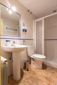 Koupelna v ubytování Hotel Rural Somiedo