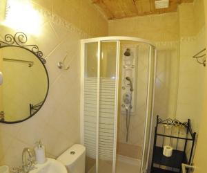 Koupelna v ubytování Adamantia Newly Built Small Apartment A1