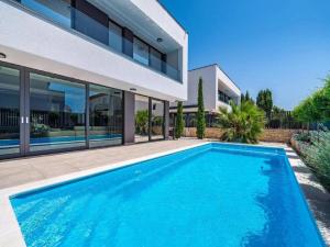 Πισίνα στο ή κοντά στο Villa Alpha & Omega
