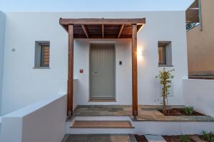 Exteriér nebo vchod ubytování Pefki Luxury Suites + 37 fotografií