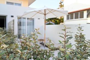 Zahrada ubytování Rhotheon Suites in Ialysos Rhodes - with private pool
