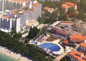 Bazén v ubytovaní Villa Alesa alebo v jeho blízkosti