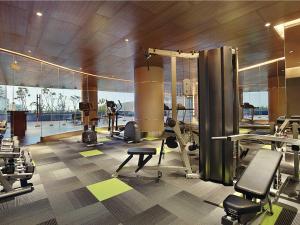 Fitness centrum a/nebo fitness zařízení v ubytování Mercure Karawang