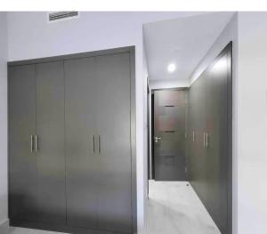 Fotografie z fotogalerie ubytování Near JBR Beach, Park Island, Dubai Marina, Superb 1BR with Balcony v Dubaji