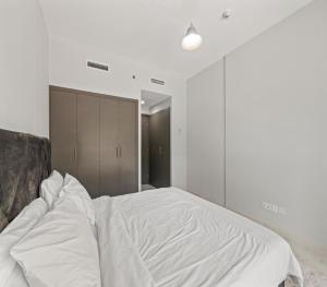 Fotografie z fotogalerie ubytování Near JBR Beach, Park Island, Dubai Marina, Superb 1BR with Balcony v Dubaji + 15 fotografií
