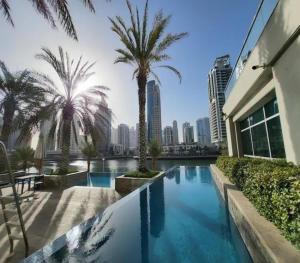 Fotografie z fotogalerie ubytování Near JBR Beach, Park Island, Dubai Marina, Superb 1BR with Balcony v Dubaji