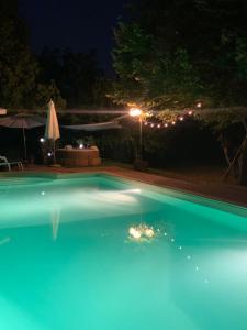 Gallery image of Stanze in villa con parco e piscina in Madonna della Neve