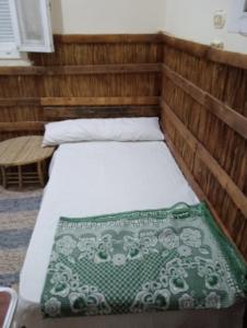 Vuode tai vuoteita majoituspaikassa هوستل أجبناخ إنشالي Hostel Agbenakh Inshaly