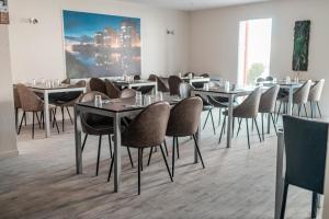 Restaurace v ubytování Brit Hotel Confort Saint-Lô
