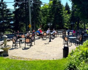 Gallery image of Auberge de la Tour du Lac in Sainte-Agathe-des-Monts