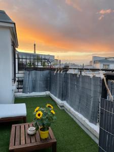 Fotografie z fotogalerie ubytování JOIVY Charming studio with Eiffel Tower View v Paříži