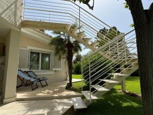 Taman di luar Villa Caroline - Notteri a Villasimius