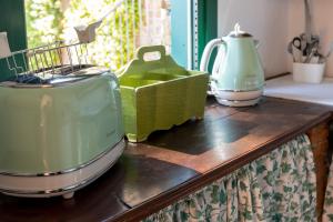 Kemudahan buat kopi dan teh di Olivetello