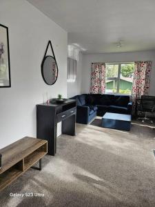 Photo de la galerie de l'établissement Hamilton two-bedroom unit A, à Hamilton
