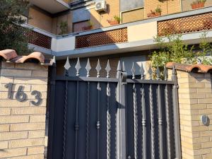 Gallery image of ISOLA 163 Guest House in Fiumicino