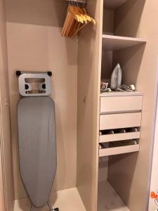 Φωτογραφία από το άλμπουμ του Spacious Balcony Royal Strand Full Seaview with 2CarParks FOC Netflix Access and Youtube Premium 3Beds3Bath for 6-10pax by Minshuku σε Johor Bahru