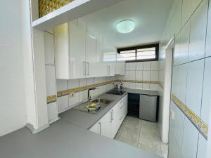 Kuchyň nebo kuchyňský kout v ubytování Seaview Apartment Los Cactus