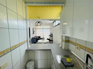Kuchyň nebo kuchyňský kout v ubytování Seaview Apartment Los Cactus