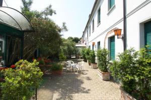 Gallery image of Hotel Bed and Breakfast Il Granaio Mantova in Porto Mantovano