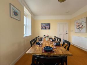 Fotografie z fotogalerie ubytování 4 Bedroom Cottage New 2024 v destinaci Aultbea + 4 fotografie