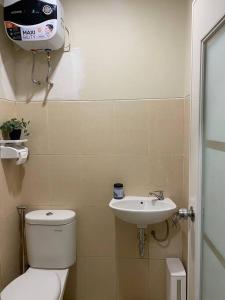 Koupelna v ubytování Apartment Bale Hinggil Deluxe Studio