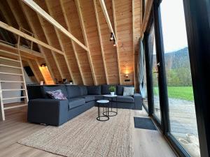 Istumisnurk majutusasutuses E d e l h e r t - Luxe Alpenhuis in prachtig Karinthië