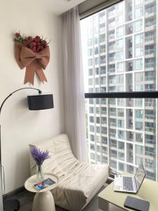 Ένα ή περισσότερα κρεβάτια σε δωμάτιο στο Vinhomes Smartcity - Tonkin - Trốn Homestay